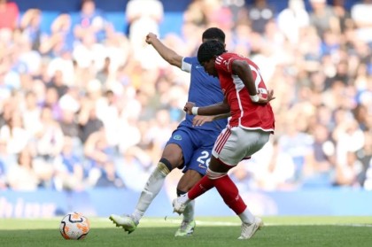  威尔逊帽子戏法，诺丁汉森林主场横扫布伦特福德  