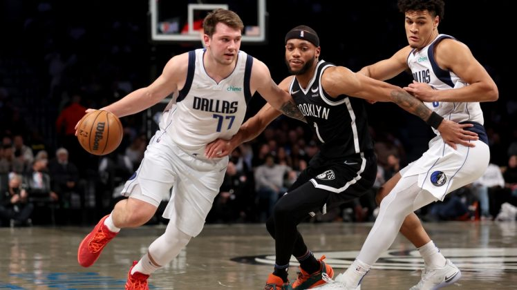 6, 东契奇绝杀三分终结马刺连胜  